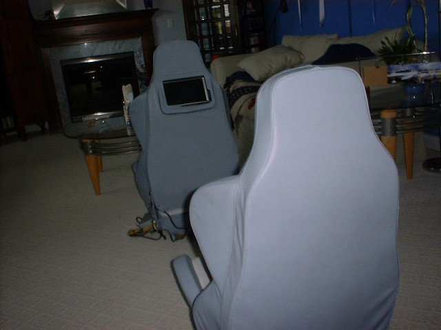 File:Seats two.jpg
