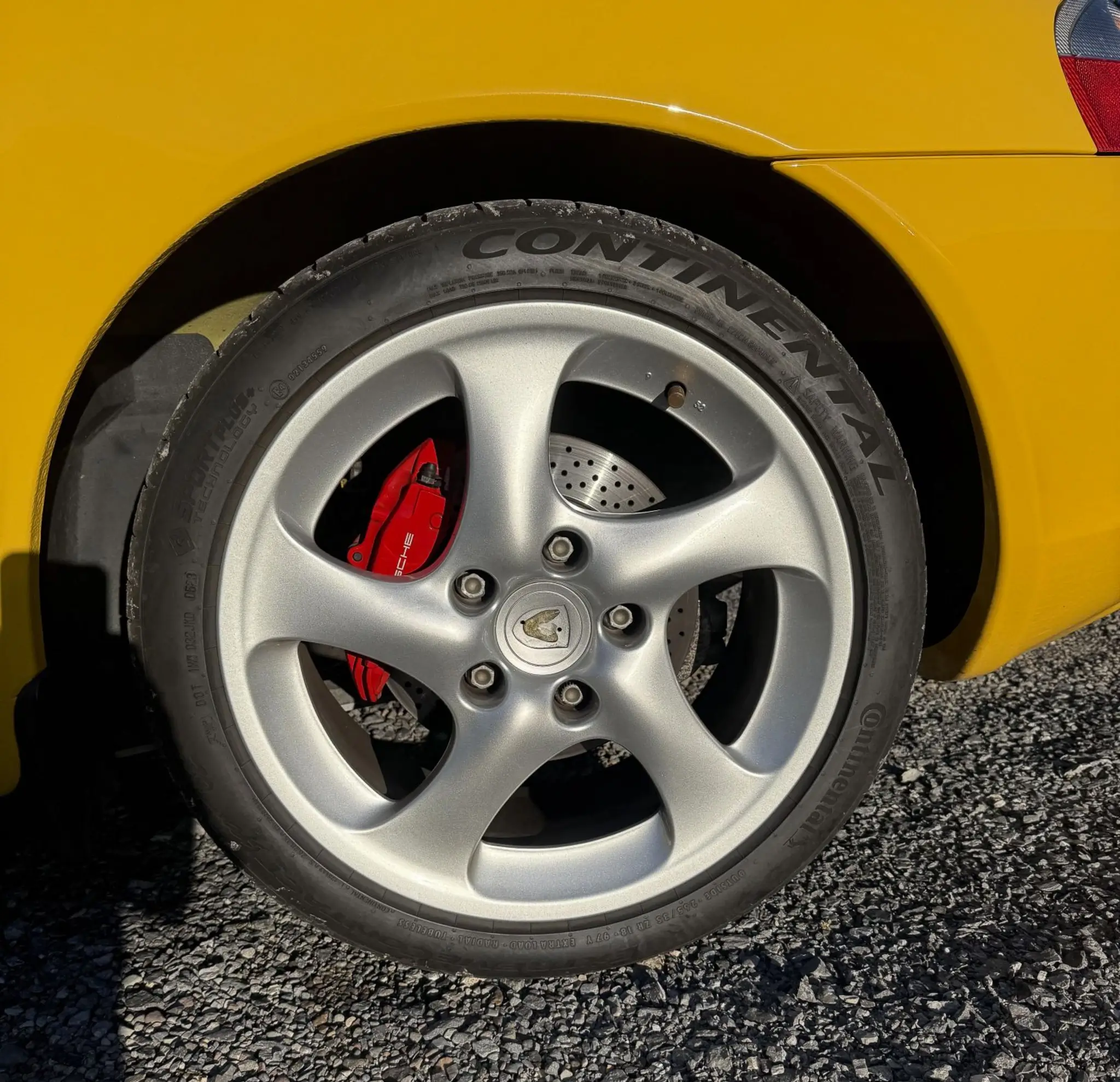 IMG 5560-51708-scaled-tiny-2048x0.webp