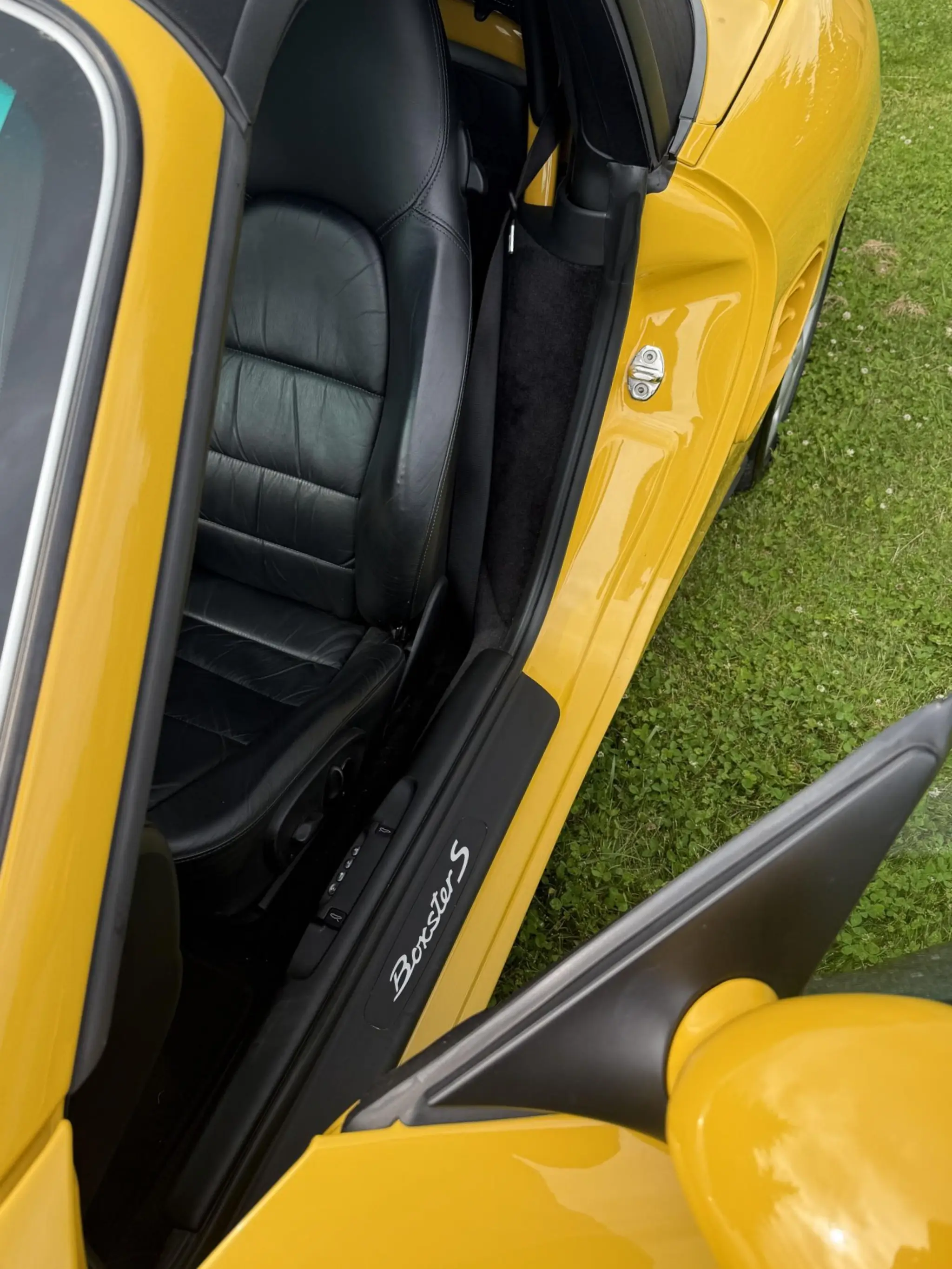 2004 porsche boxster-s IMG 5813-36790-scaled-tiny-2048x0.webp