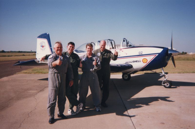 File:Brett and Dave Texas air Aces.jpg